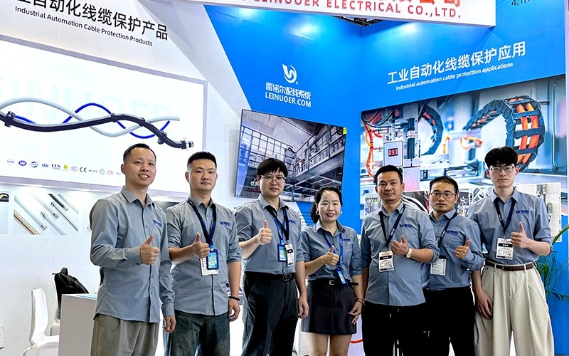 浙江雷諾爾電氣參展工博會圓滿成功，工業(yè)線纜連接保護方案收獲關注與認可
